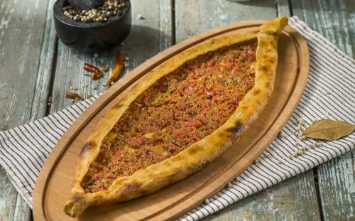 Kıymalı Pide