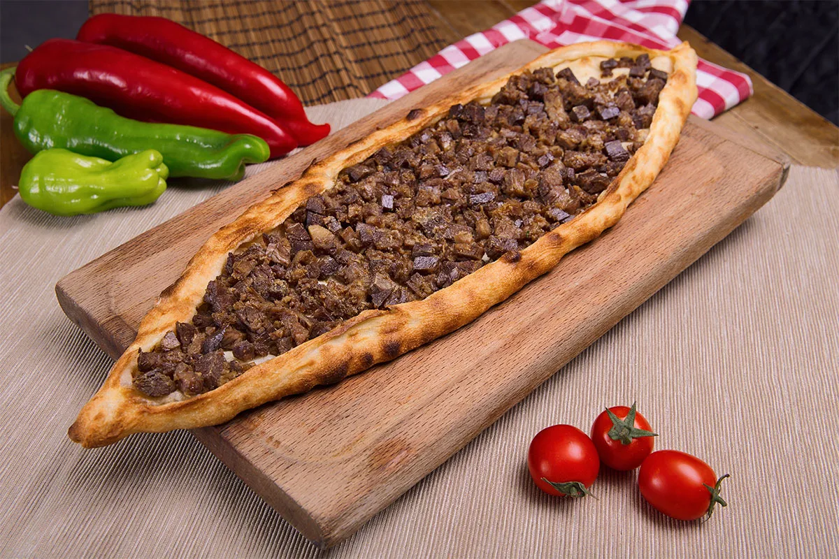 Kavurmali Pide